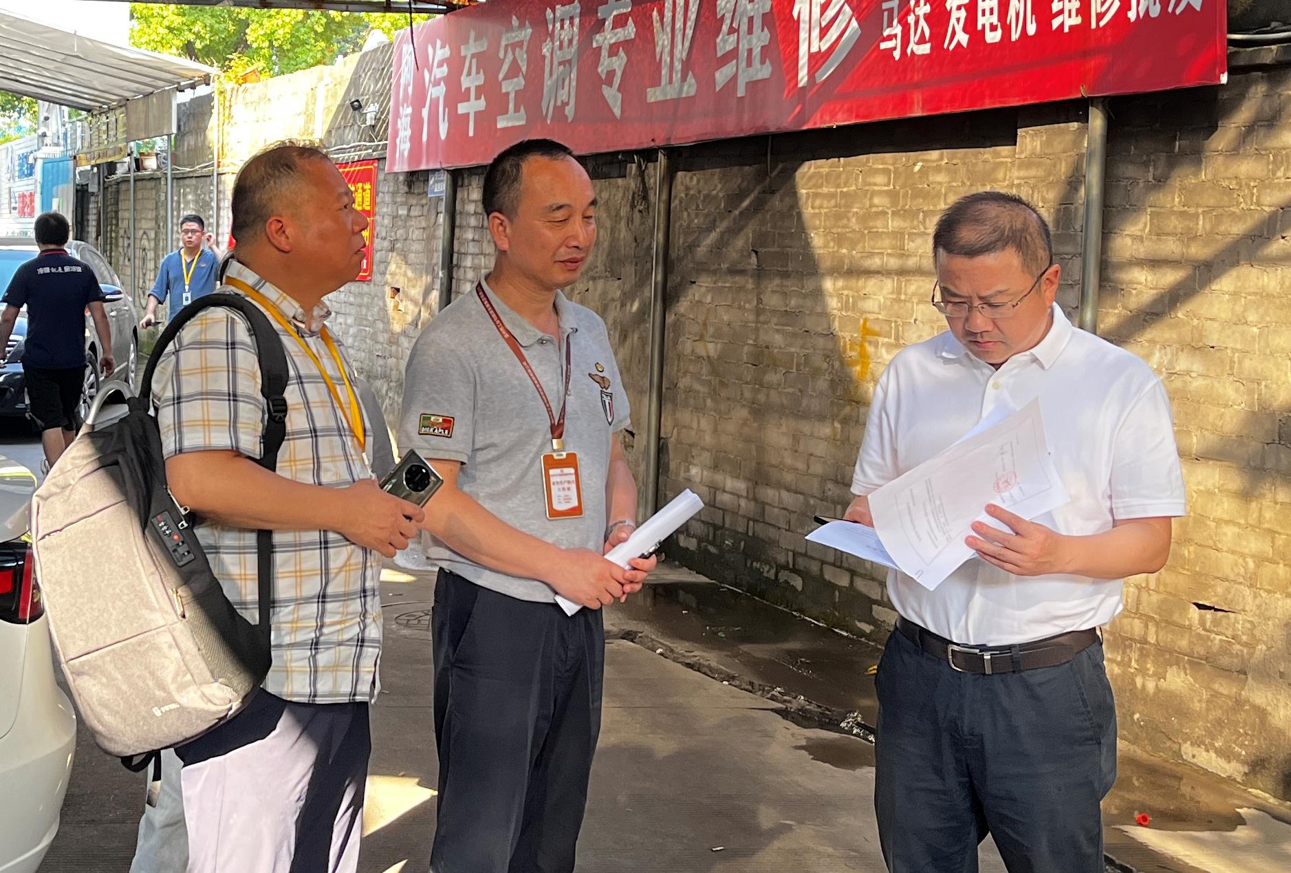 集團(tuán)黨委委員、紀(jì)委書記陳小偉帶隊(duì)檢查 面粉公司安全生產(chǎn)工作