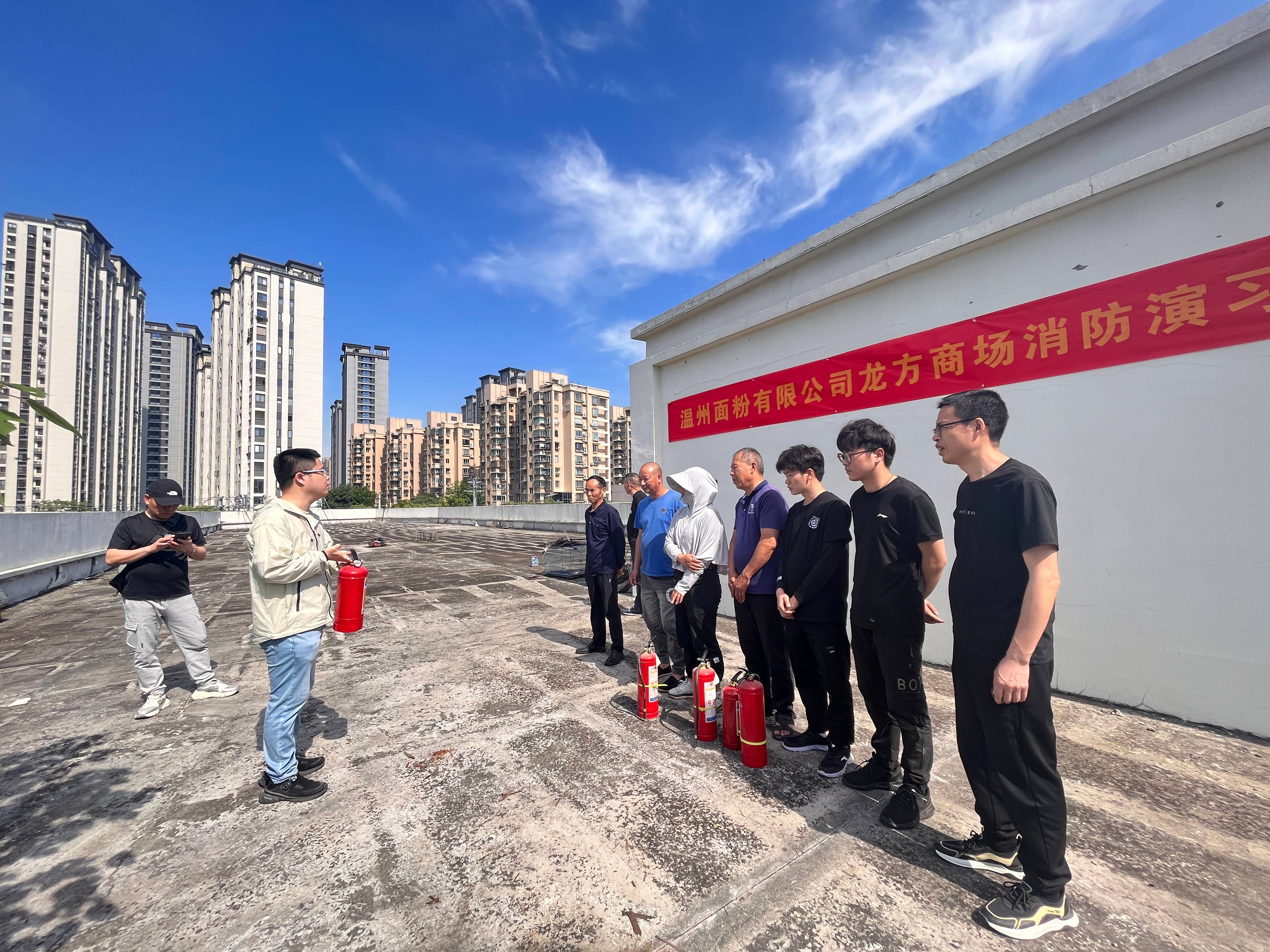 1715907060017060269.jpg 1715907060017060269.jpg